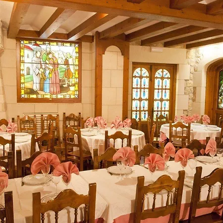 Otel Hotel Santo Domingo De Silos 3*
