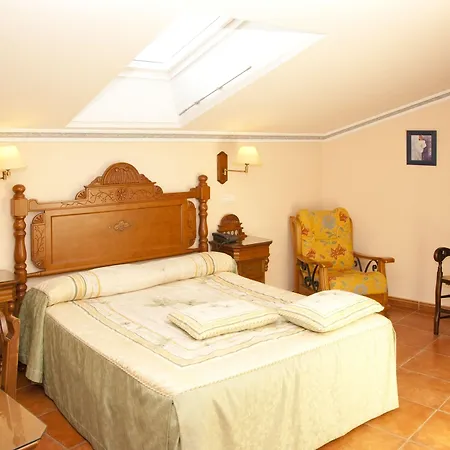 Hotel Santo Domingo De Silos Santo Domingo De Silos