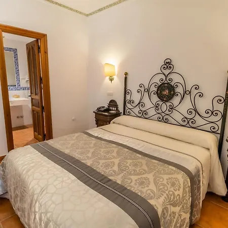 Hotel Santo Domingo De Silos Hotel