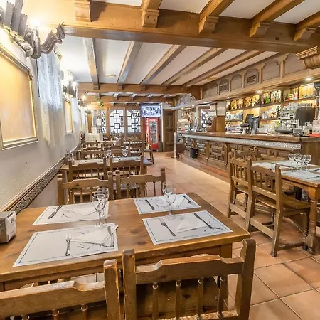 Hotel Santo Domingo De Silos 3*