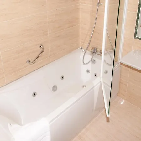 Hotel Santo Domingo De Silos