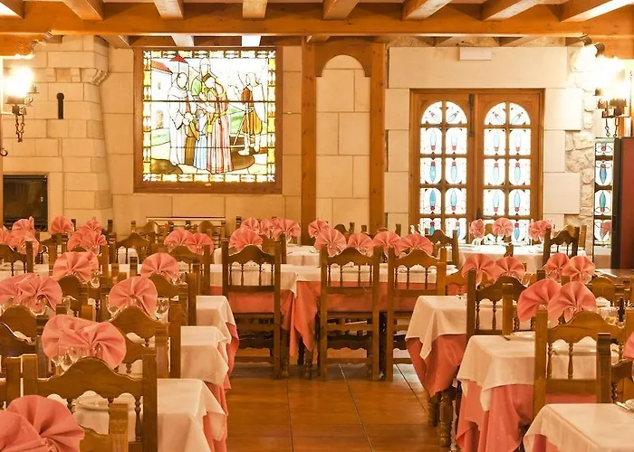 Hotel Santo Domingo De Silos Санто-Доминго-де-Силос