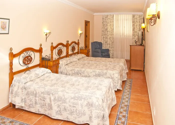 Hotel Santo Domingo De Silos 3* Санто-Доминго-де-Силос