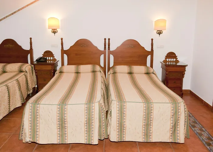 Hotel Santo Domingo De Silos Отель Санто-Доминго-де-Силос