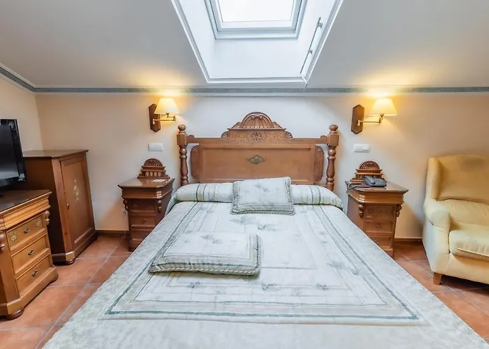 Отель Hotel Santo Domingo De Silos Санто-Доминго-де-Силос