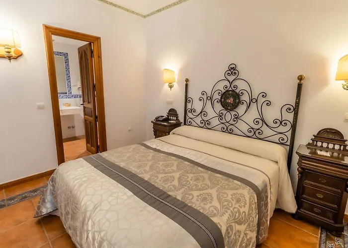 Hotel Santo Domingo De Silos Отель