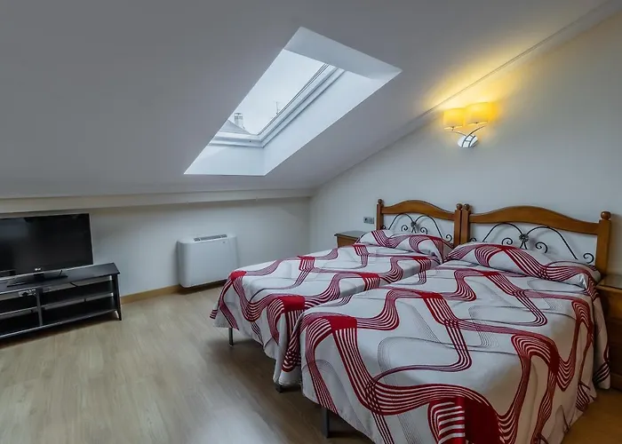 Hotel Santo Domingo De Silos Отель