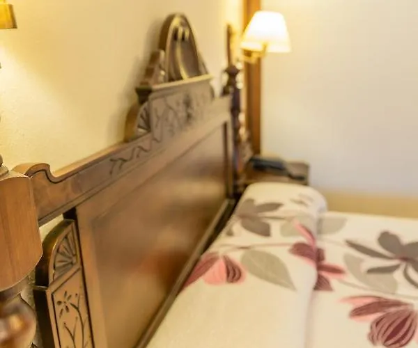 Отель Hotel Santo Domingo De Silos Санто-Доминго-де-Силос