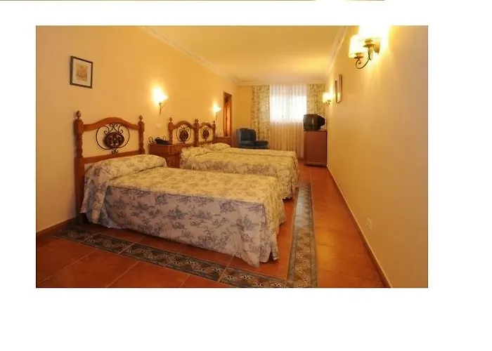 Hotel Santo Domingo De Silos Санто-Доминго-де-Силос