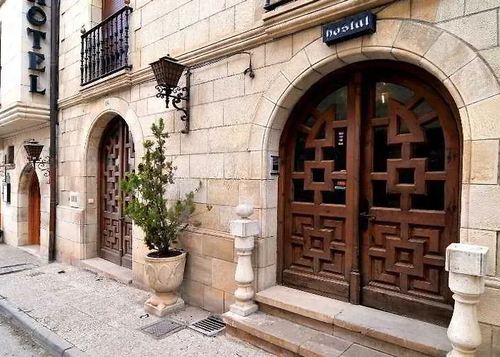 Hotel Santo Domingo De Silos Отель Санто-Доминго-де-Силос